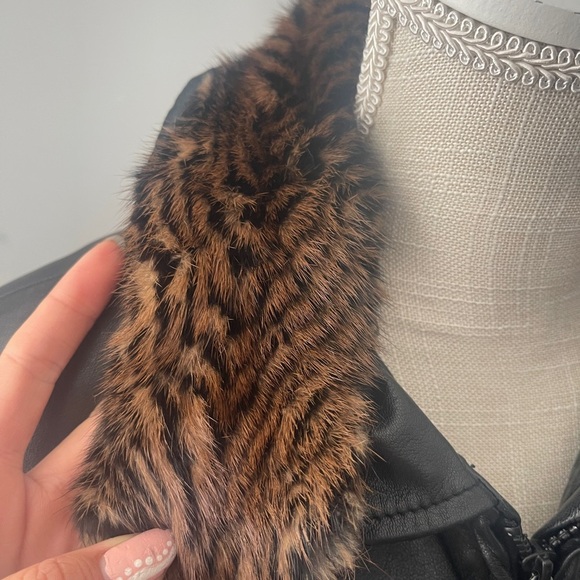 Brisa Collection Women's Black Leather Coat with Faux Fur Collar - Picture 2 of 12